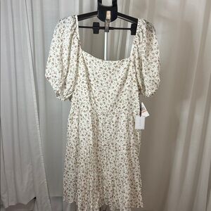 NWT 1STATE Soft Rosette Floral Dress Size 2x Off white\cream Plus Size Old Money